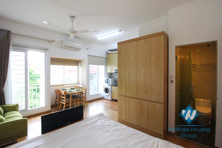 Affordable price, morden studio for rent on Doi Can street, Ba Dinh district.